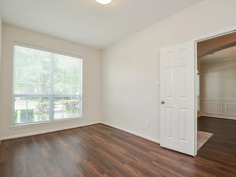 5218 Lacey Oak Meadow Dr — Photo 8
