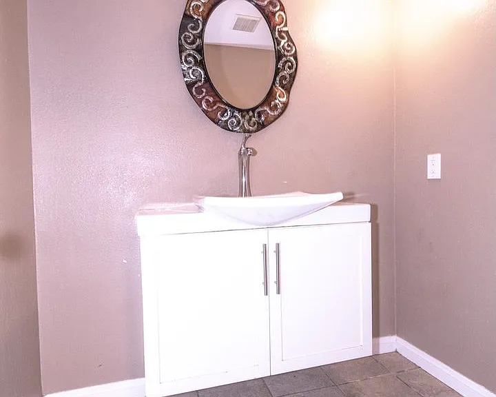 848 W Huntington Dr #28 — Photo 21