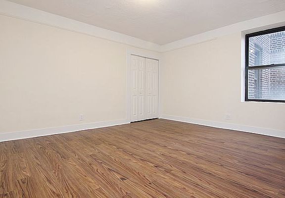 5th image of 24-16 38th Ave #4F