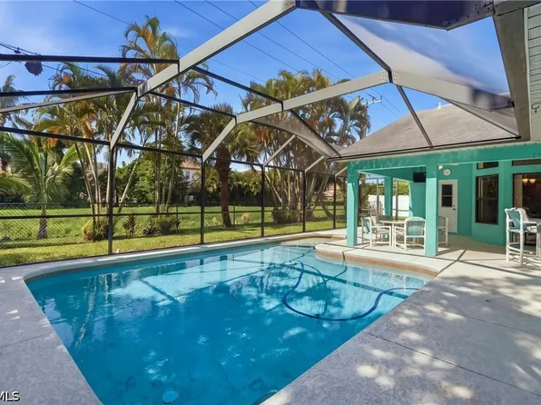 1470 Winkler Ave, Fort Myers, FL 33901