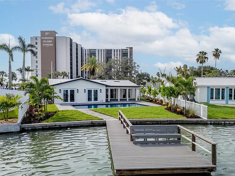 10350 Paradise Blvd — Photo 40