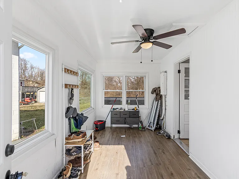 131 Eleanor Davis Dr — Photo 6