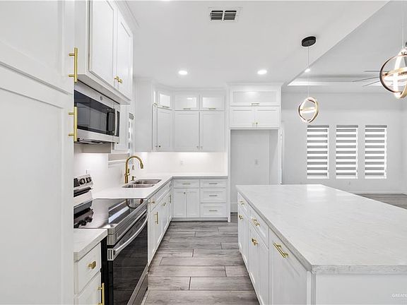 4th image of 2721 Garman St