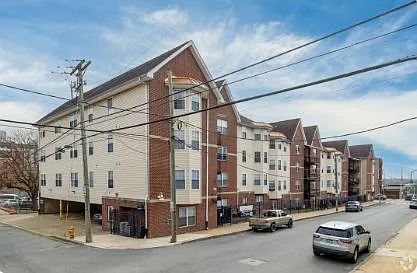 Building Photo - 226 W 4th St #A1