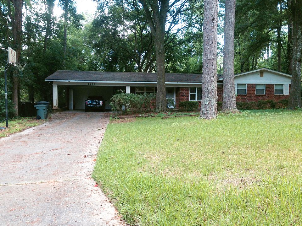 1st image of 1905 Sherwood Dr