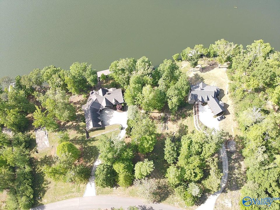 1st image of 161 Monte Sano Dr