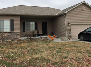 1607 Blackhawk Cir, Lincoln, NE 68521