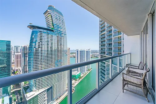 475 Brickell Ave #4315 Photo 1 475 Brickell Ave #4315 Photo 1
