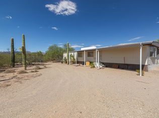 9025 W Singing Winds Ln, Tucson, AZ 85735