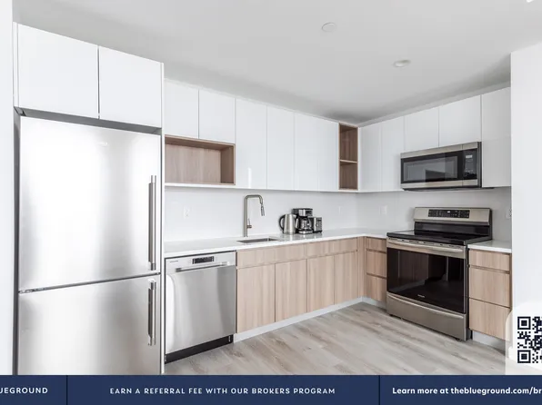 87 Commercial Street image 9 of 35