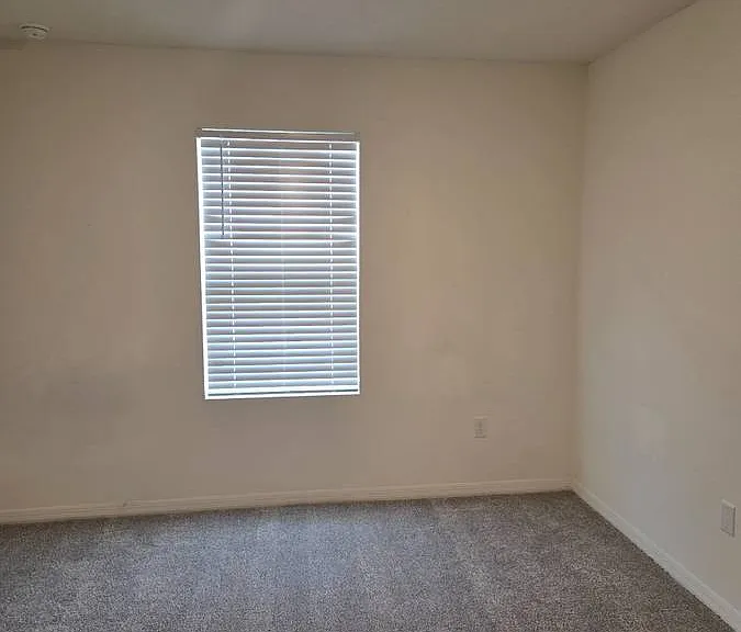 213 Churchill Ct — Photo 3
