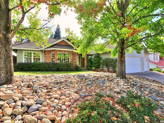 2nd image of 151 Tomlinson Dr