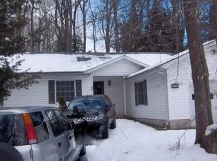 1132 Thunder Dr, Pocono Summit, PA