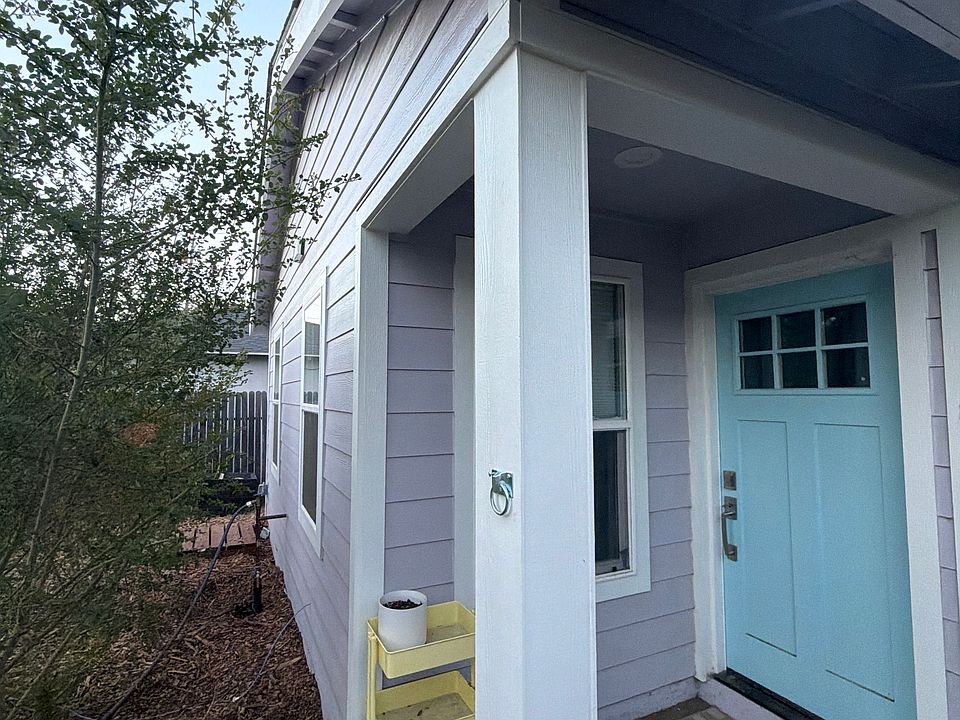 1st image of 4103 33rd St Unit 2