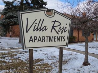 22819 E Nine Mile Rd, Saint Clair Shores, MI