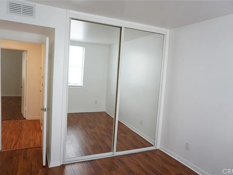 4610 Densmore Ave #20 — Photo 39