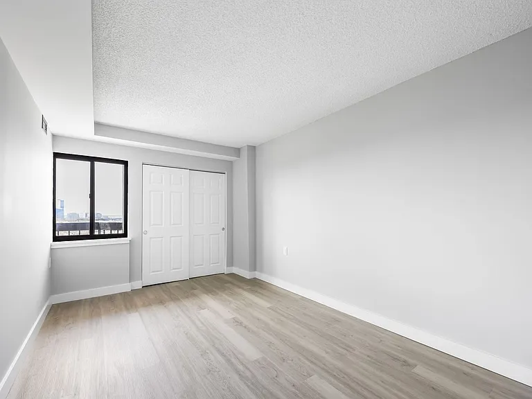 Atlantic Apartments — Photo 35