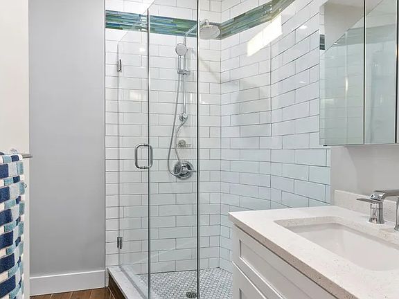 5th image of 255 W 108th St APT 7E