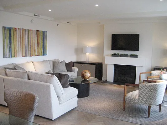 Rented by Sotheby's International Realty | media 36