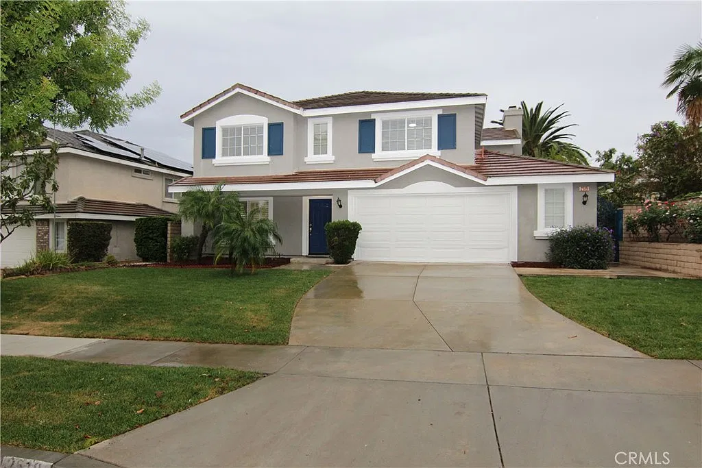 4 bed, 2.5 bath, 2764 sqft, $4,050 — Photo 1