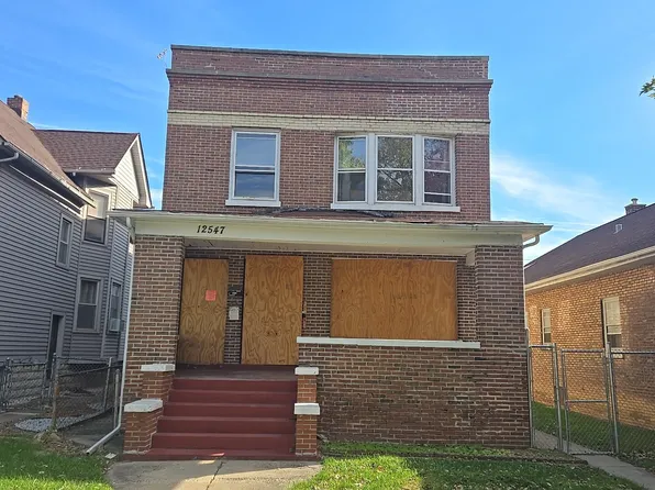 12547 Greenwood Ave, Blue Island, IL 60406