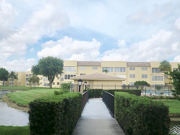 2nd image of 6071 NW 61st Ave APT 106
