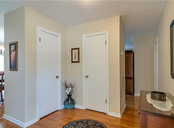 5th image of 7477 Harrow Dr