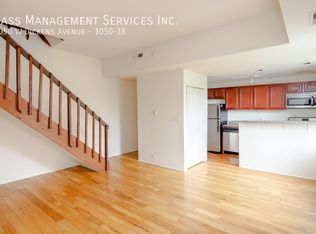 1050 W Dickens Ave APT 18, Chicago, IL 60614