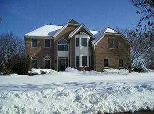 12 N Longfellow Dr, Princeton Junction, NJ