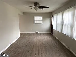 Building Photo - 16 Longview Dr