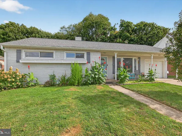 868 Pointview Ave, Ephrata, PA 17522