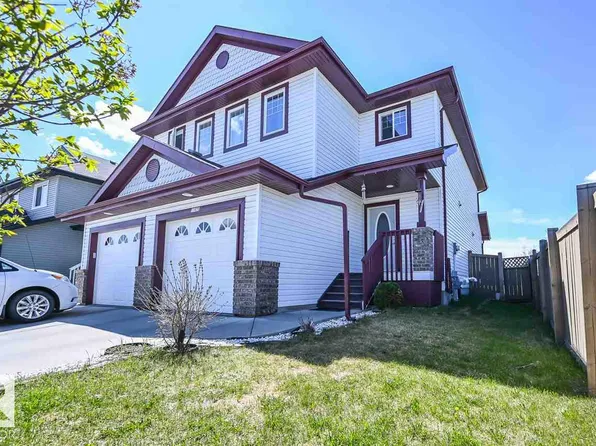 11425 14th Ave SW, Edmonton, AB T6W 0N4