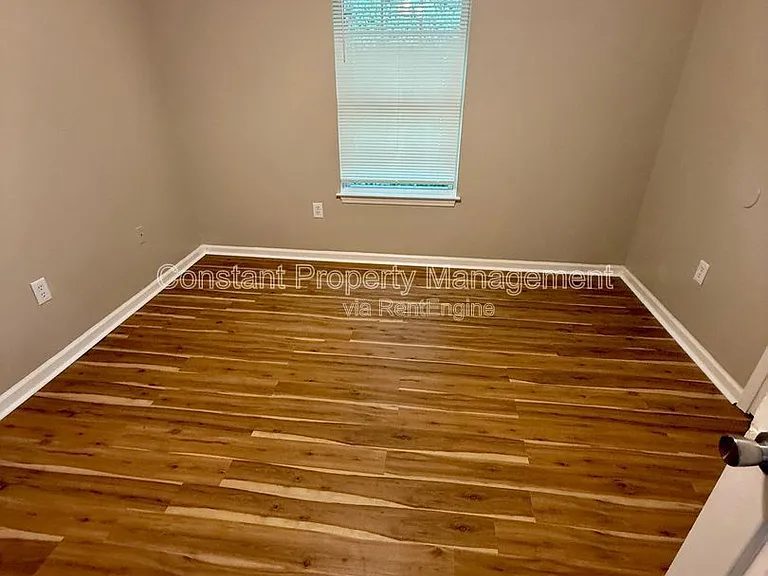 701 English St — Photo 5