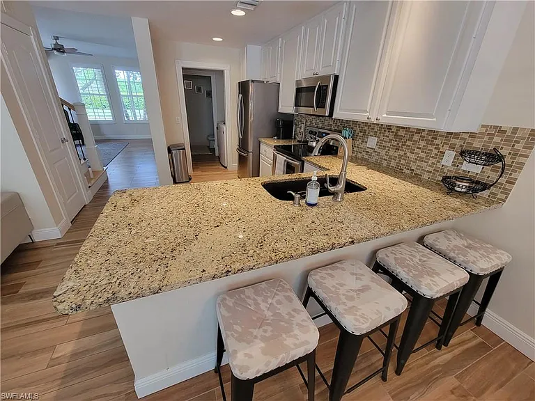 3536 Islandwalk Cir — Photo 8