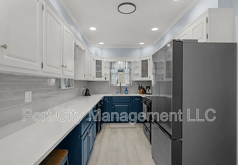 808 S Beechfield Ave — Photo 10