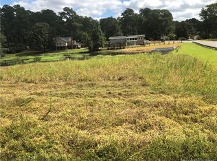 Mirror Lake Dr, Fayetteville, NC 28303