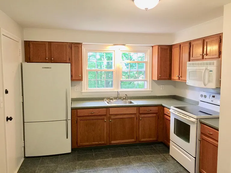 Kitchen 4