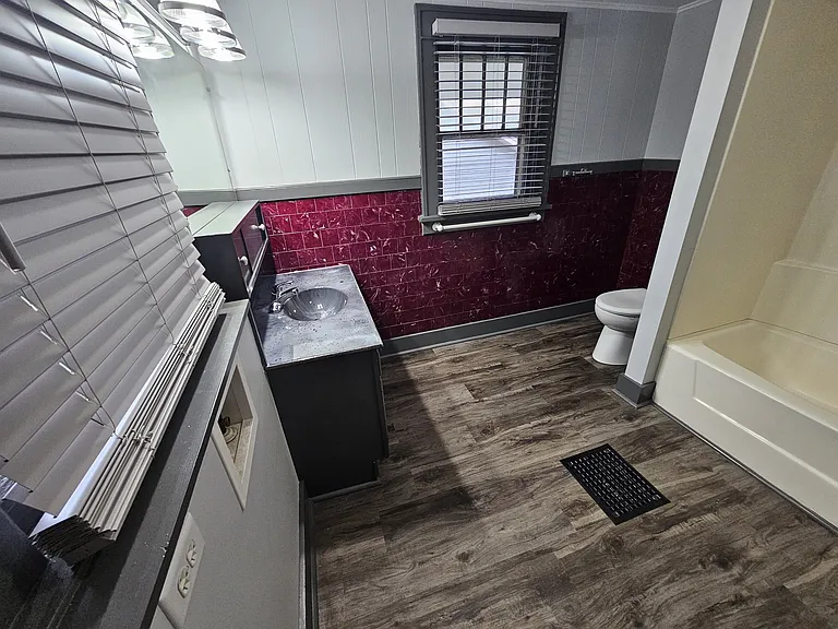 1106 Bower St #B — Photo 8