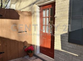 210 University Ave #B, Waxahachie, TX 75165