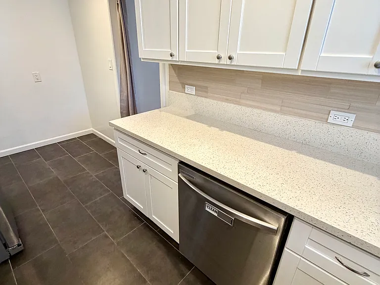 1311 N Orange Dr #1 — Photo 6