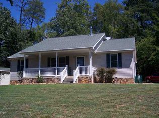1621 Sequoyah Dr, Mooresburg, TN 37811