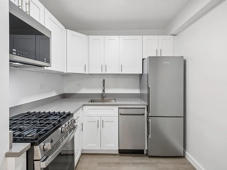 230 E 15th St #5G — Photo 7
