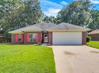 1127 Montclair Dr, Hinesville, GA 31313