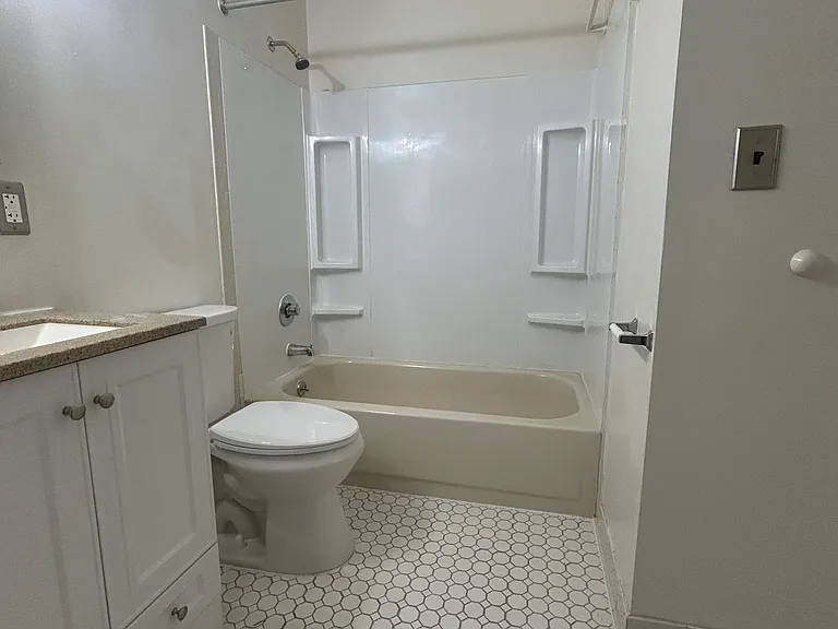 Fairview Cir — Photo 5