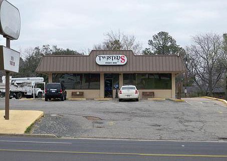 1st image of 900 Gilmer St