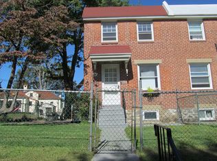 504 Acorn St, Philadelphia, PA 19128