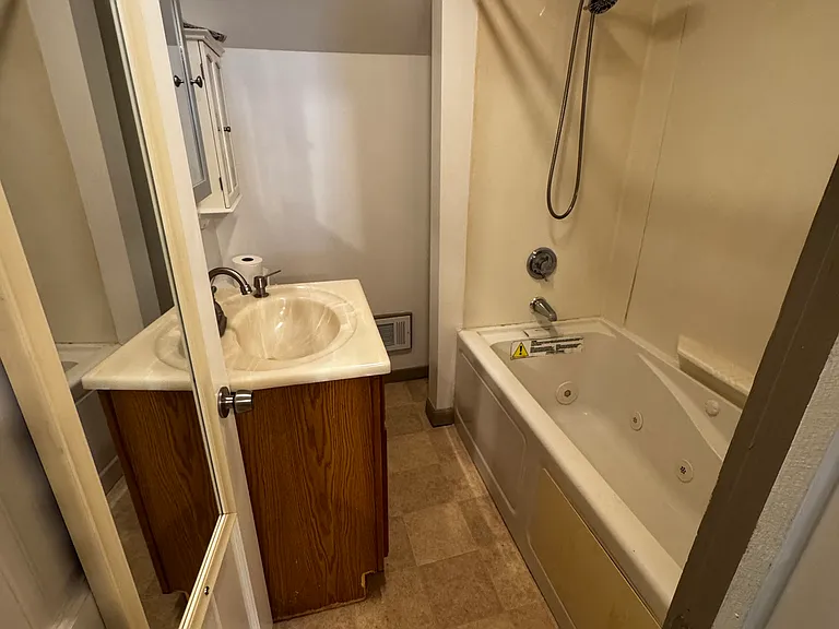 83 Bissell St #83 — Photo 15