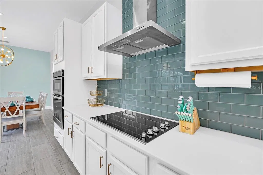 5 bed, 5.5 bath, 3077 sqft, $3,800 — Photo 4