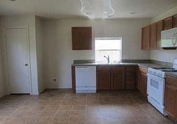 4th image of 730 Grand Plains Dr