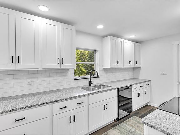 4th image of 269 Dobson Rd